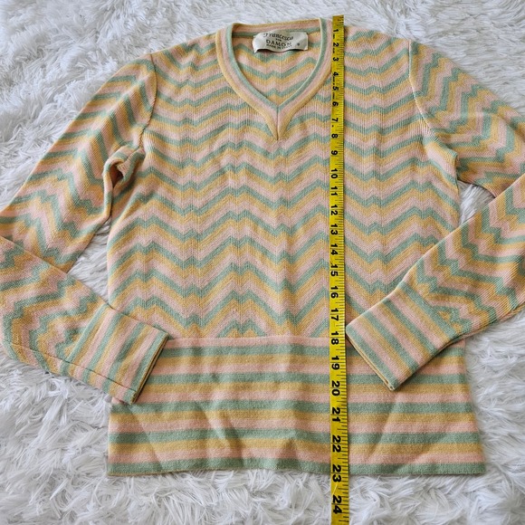 Francesca for Damon Women's Colorful Chevron‎ Wool Blend V-neck Sweater. Size S - Picture 4 of 8